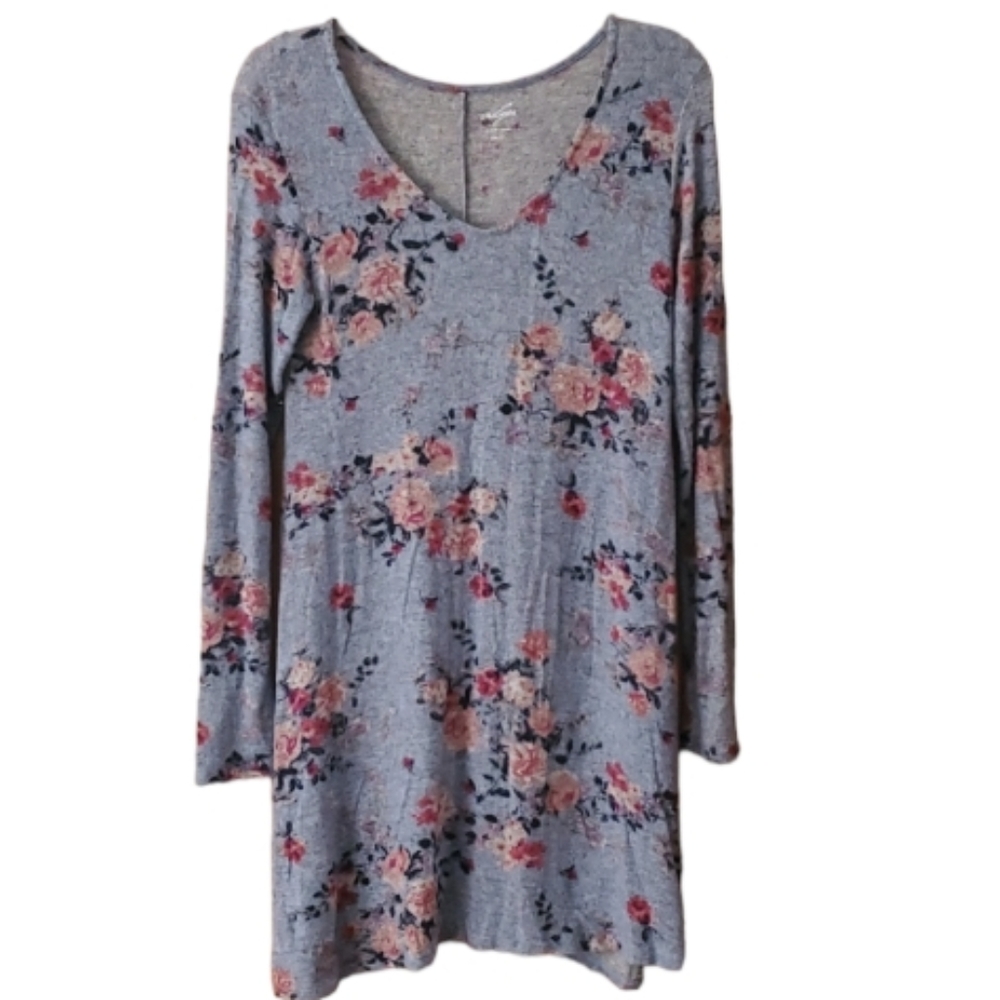 Alya Lightweight Soft Floral Long Sleeve Dress in Size Small